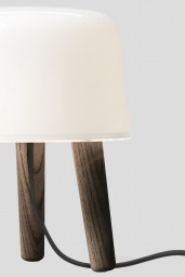 Milk Bordlampa Rökt Ek